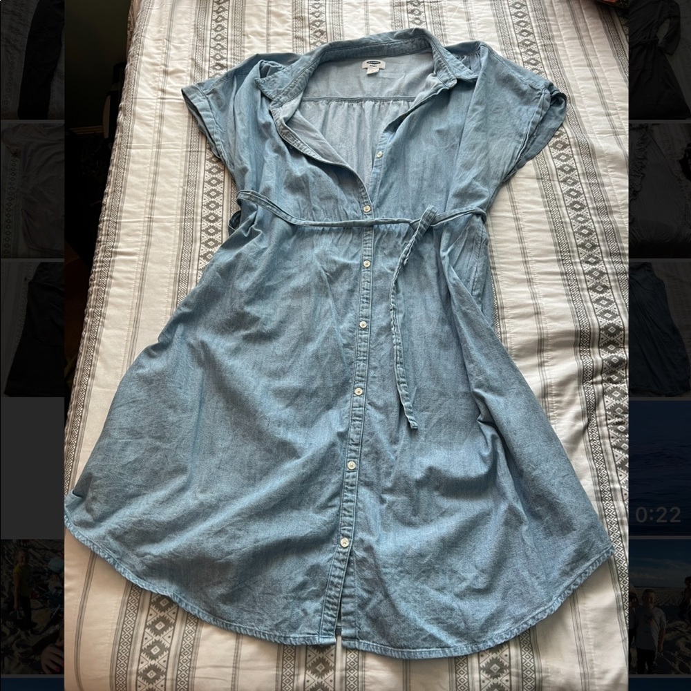 Old navy maternity Jean dress